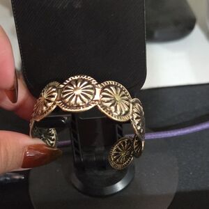 Elegant Gold-Toned Women's Cuff